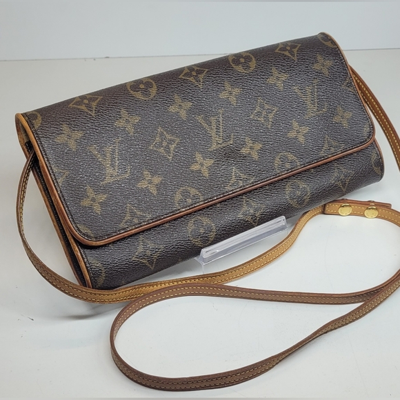 Louis Vuitton Handbags - Louis Vuitton Brown Monogram Twin GM Pochette